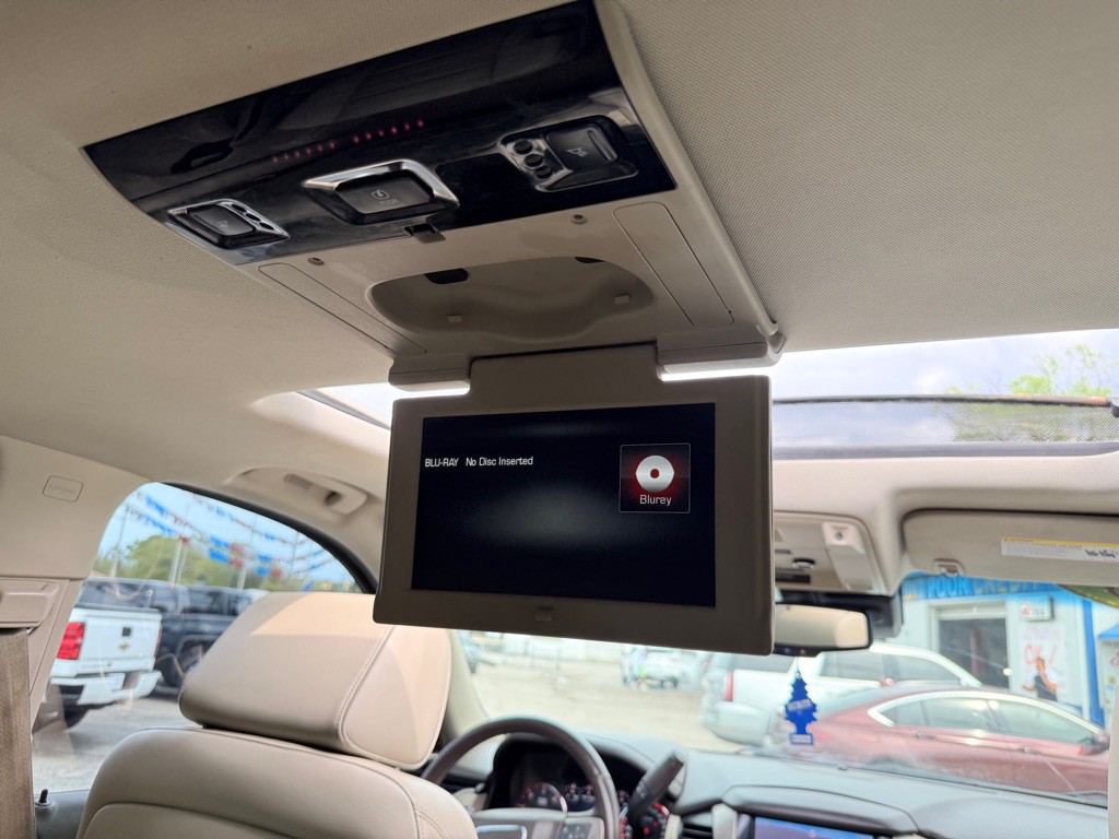 2015 GMC Yukon Image 39