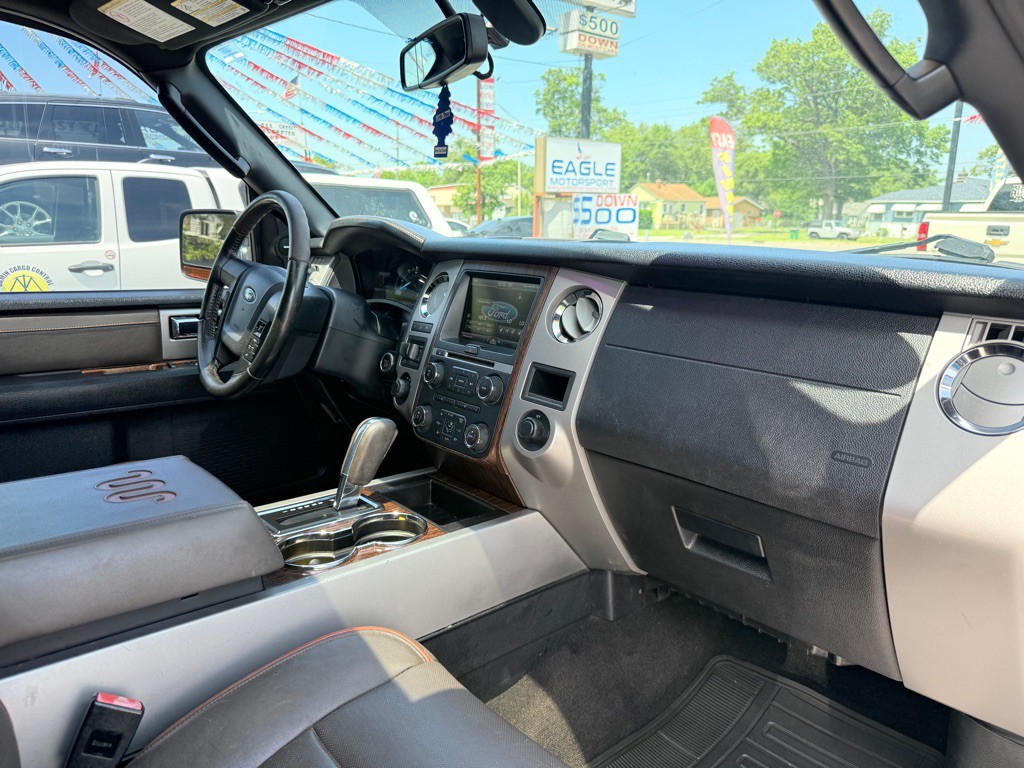 2015 Ford Expedition Image 24
