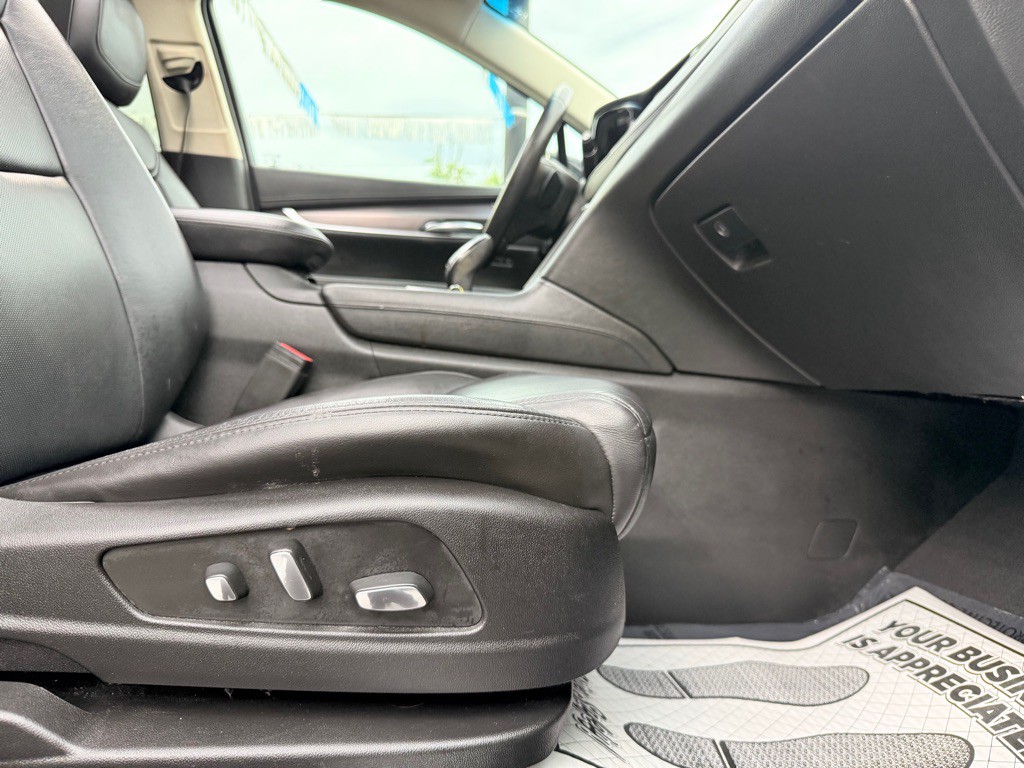 2017 Cadillac XT5 Image 28