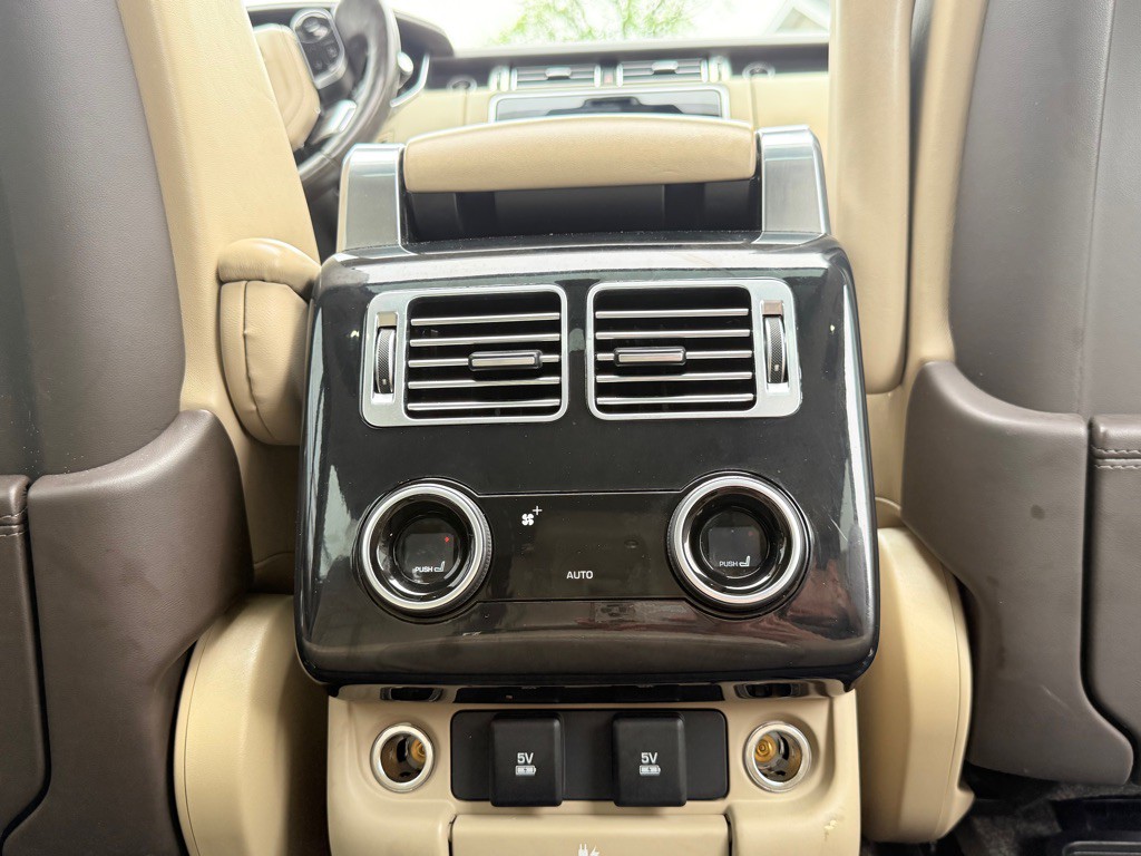 2019 Land Rover Range Rover Image 25