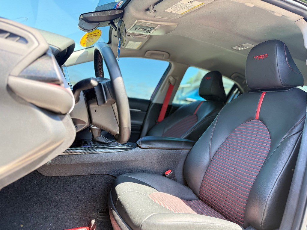 2021 Toyota Camry Image 17