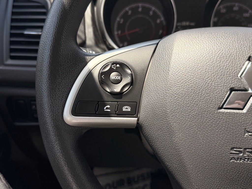 2025 Mitsubishi Outlander Image 26