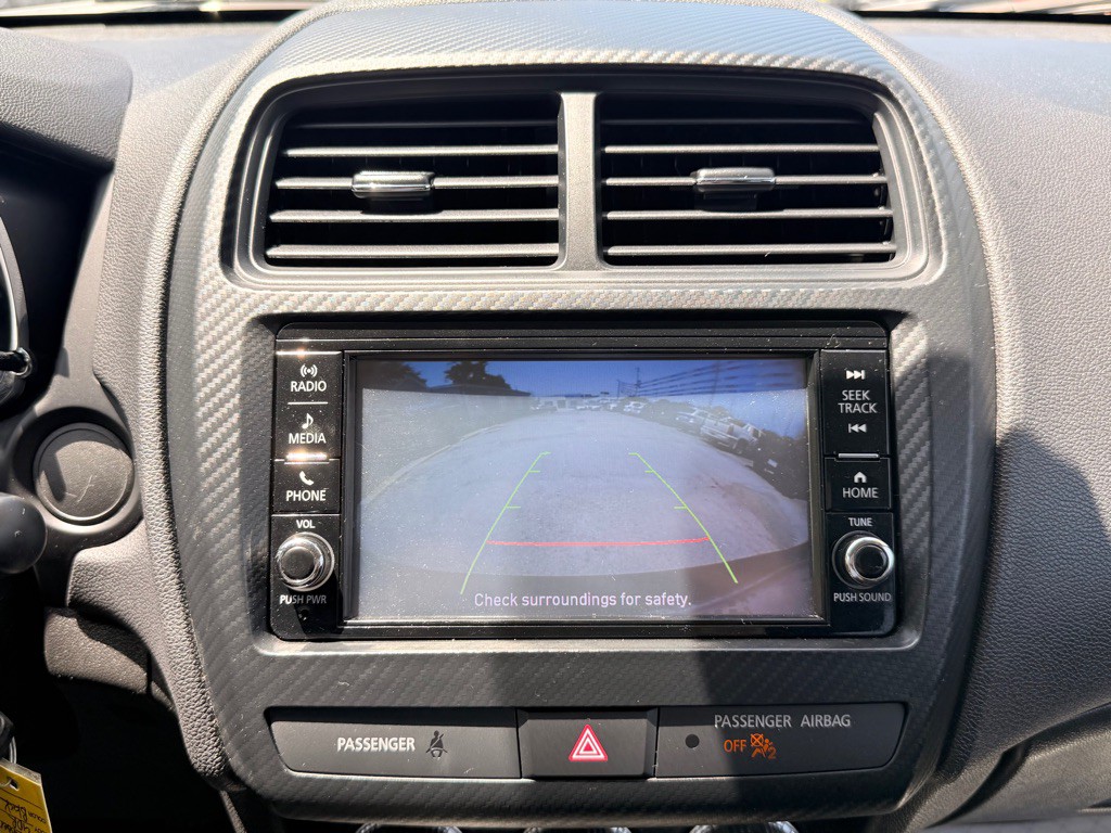 2025 Mitsubishi Outlander Image 31