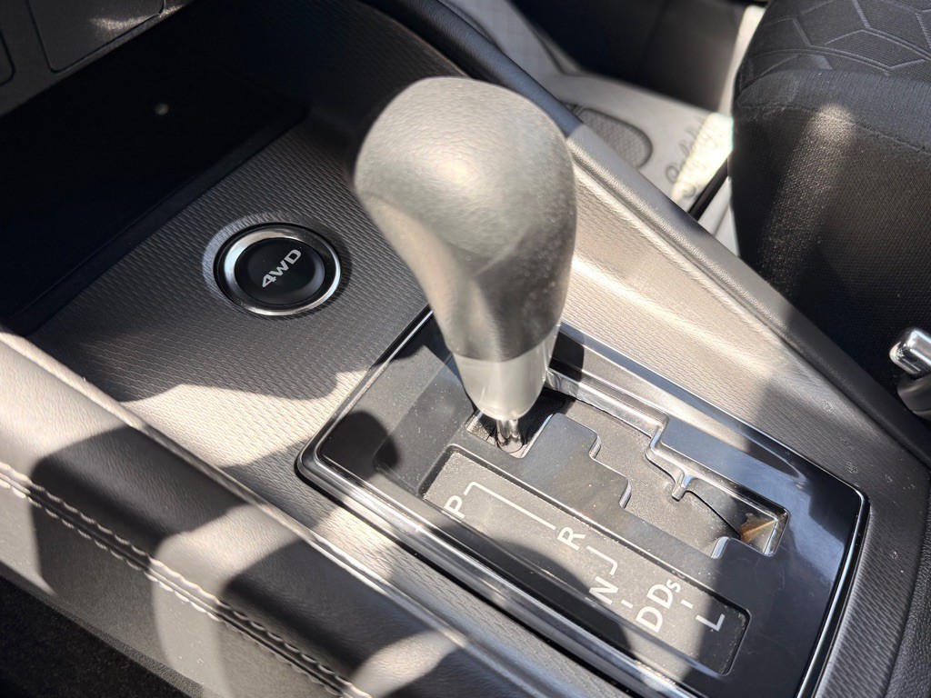 2025 Mitsubishi Outlander Image 33