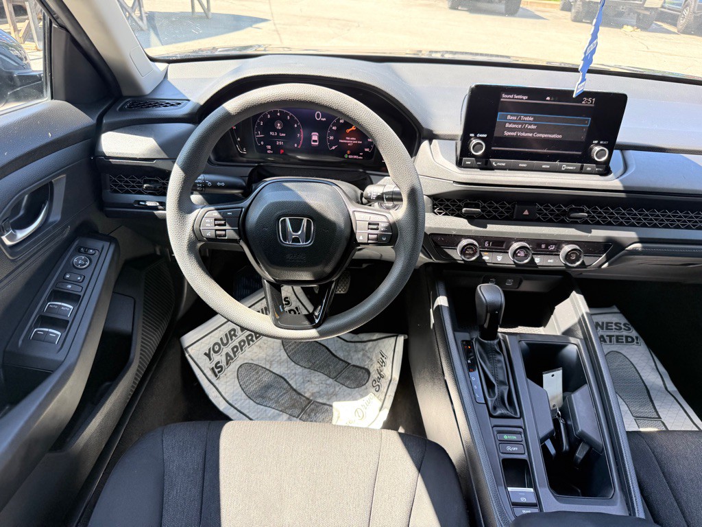 2024 Honda Accord Image 25