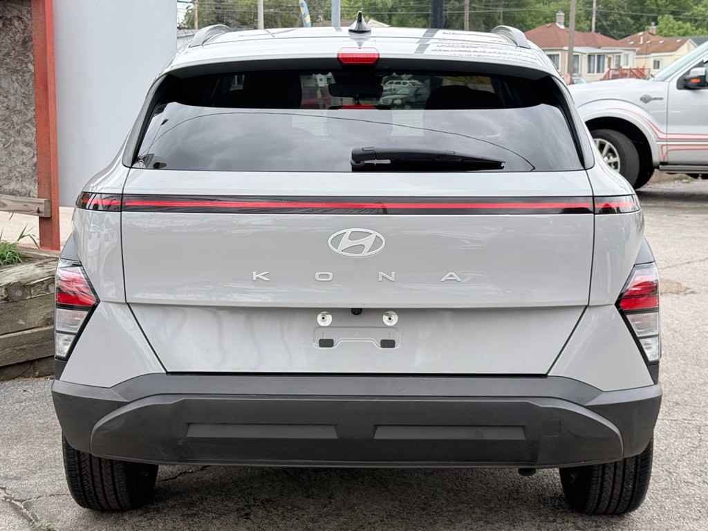 2024 Hyundai Kona Image 8
