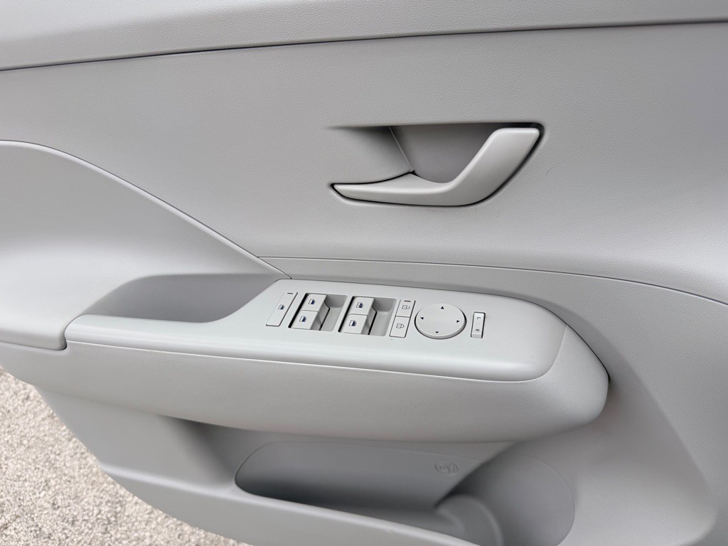 2024 Hyundai Kona Image 15
