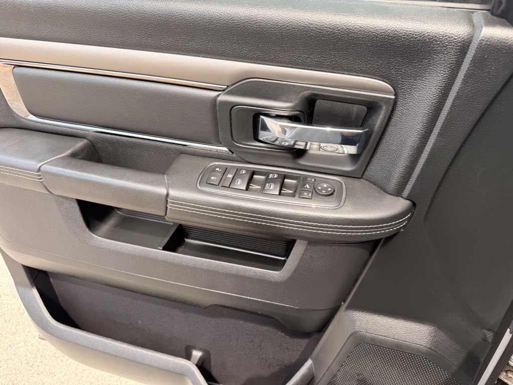 2017 RAM 1500 Image 17