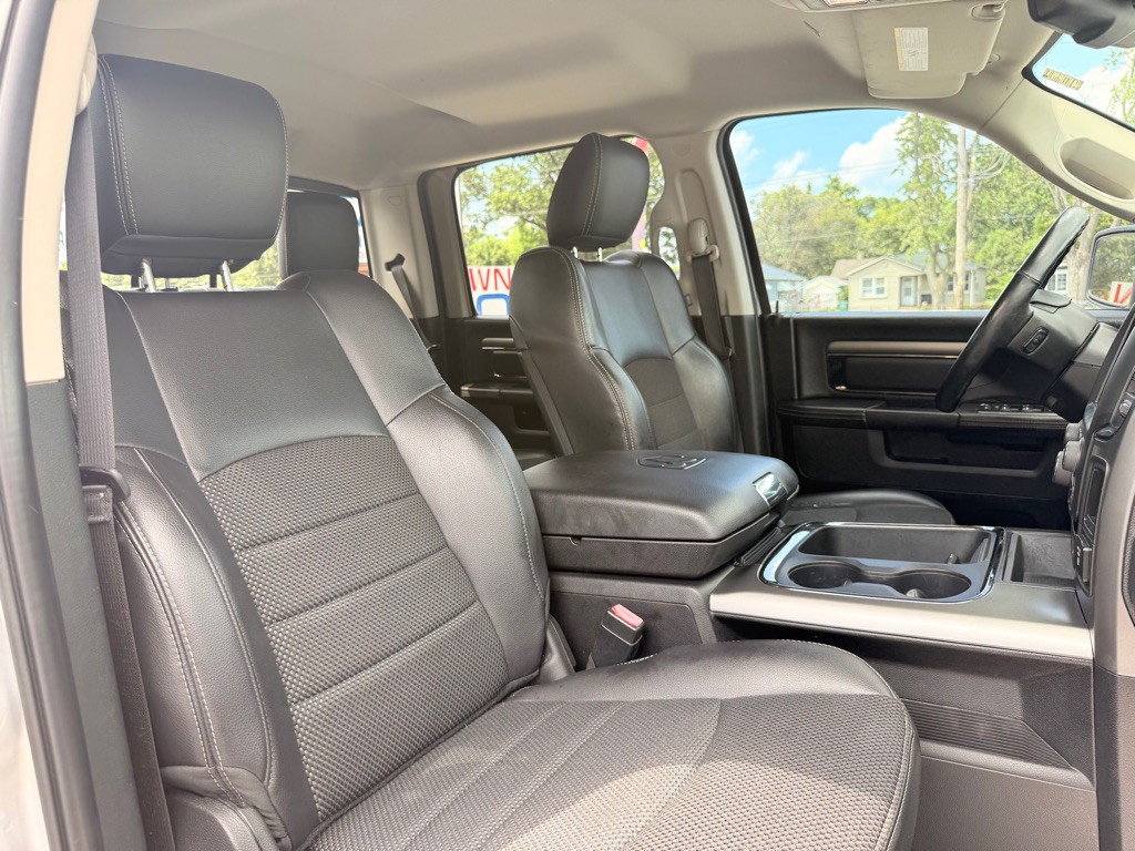 2017 RAM 1500 Image 24