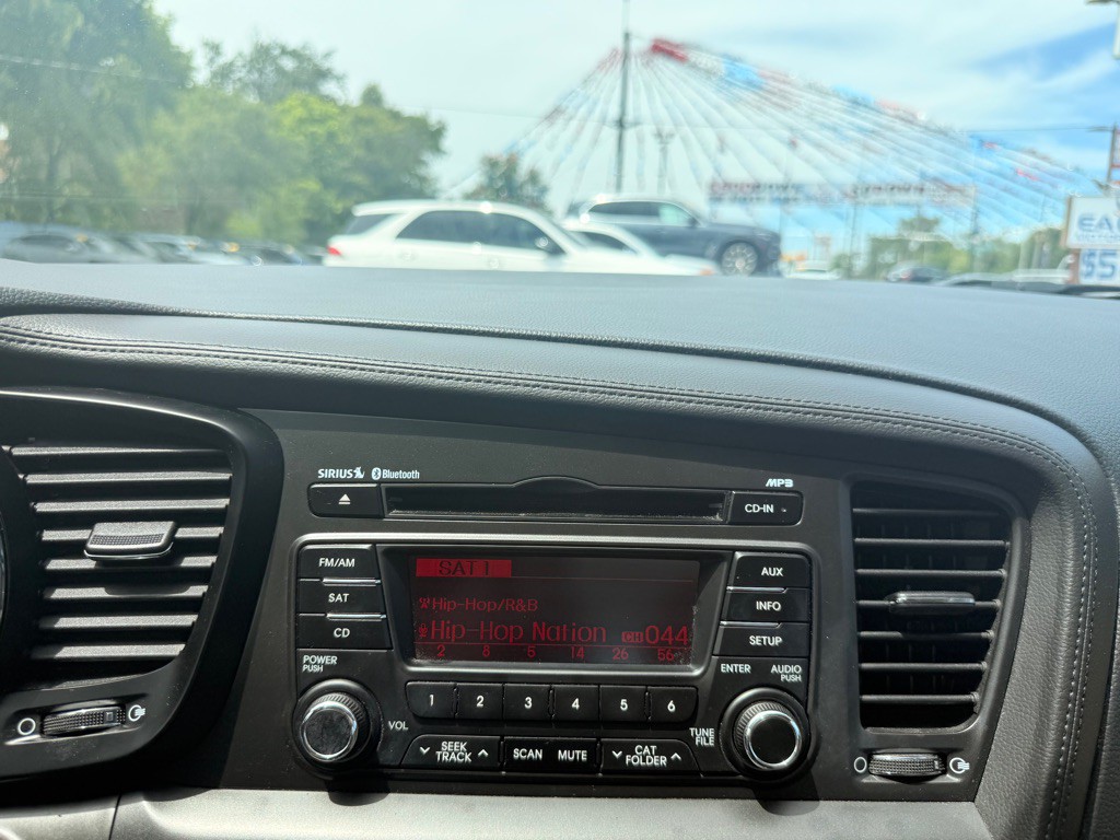 2013 Kia Optima Image 30