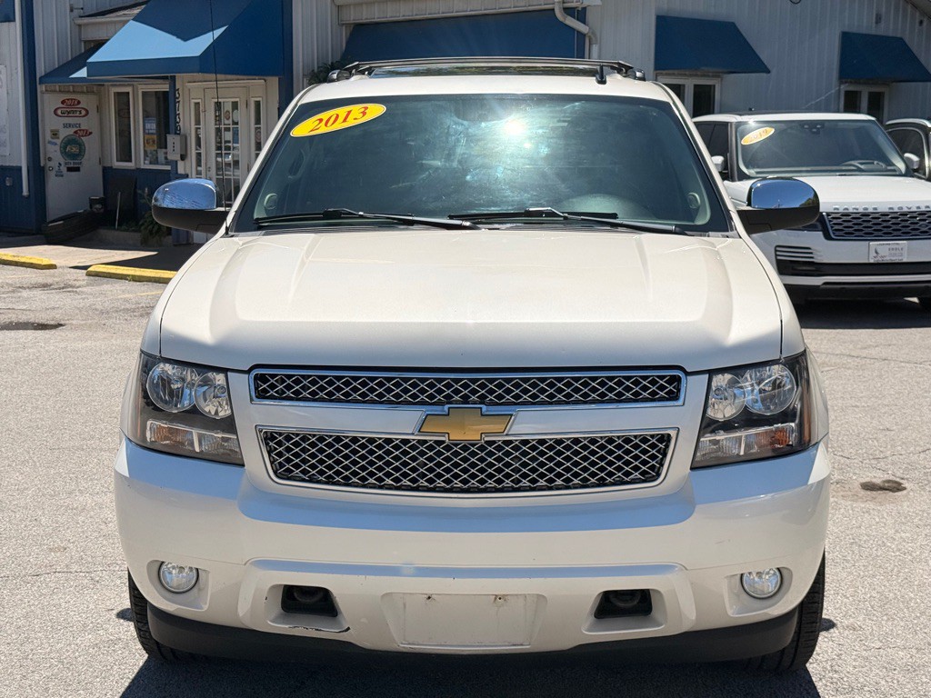 2013 Chevrolet Avalanche Image 15