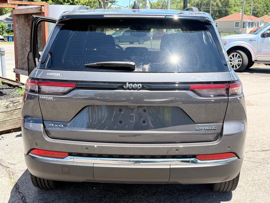2023 Jeep Grand Cherokee Image 9