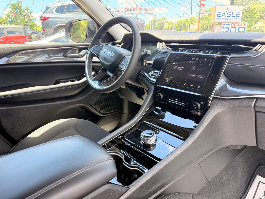 2023 Jeep Grand Cherokee Image 22