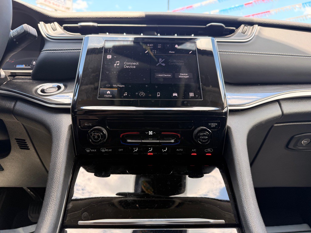 2023 Jeep Grand Cherokee Image 36