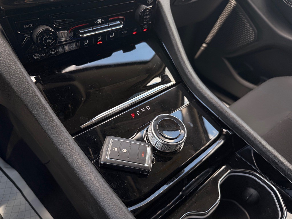 2023 Jeep Grand Cherokee Image 37