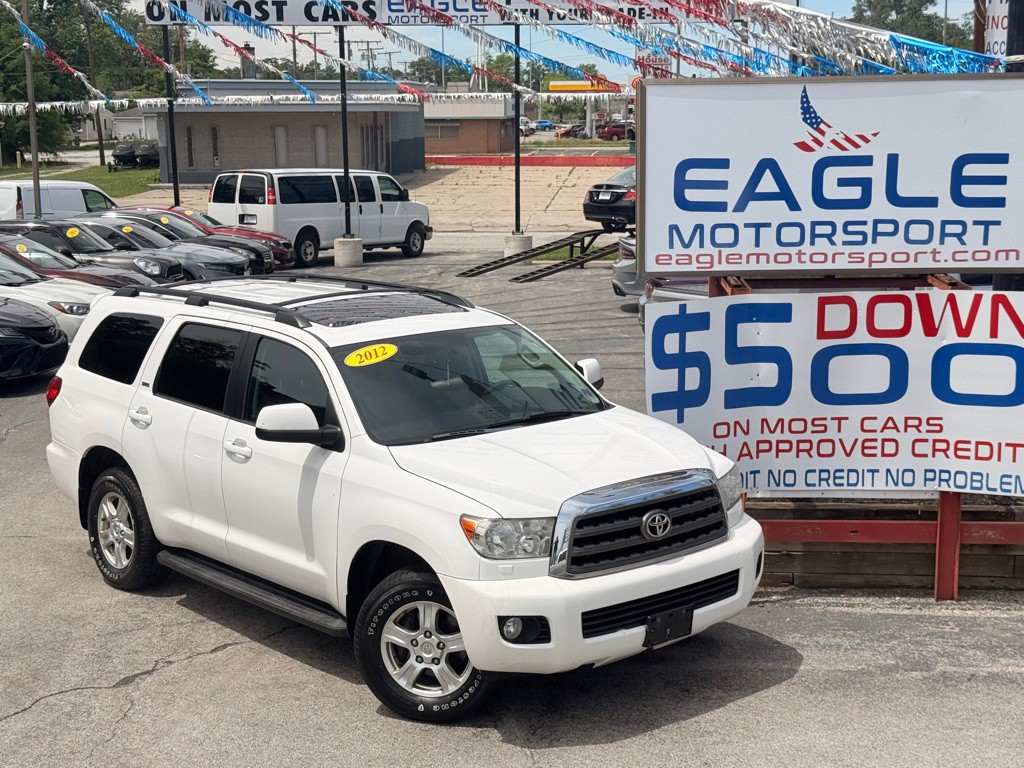 2012 Toyota Sequoia Image 2