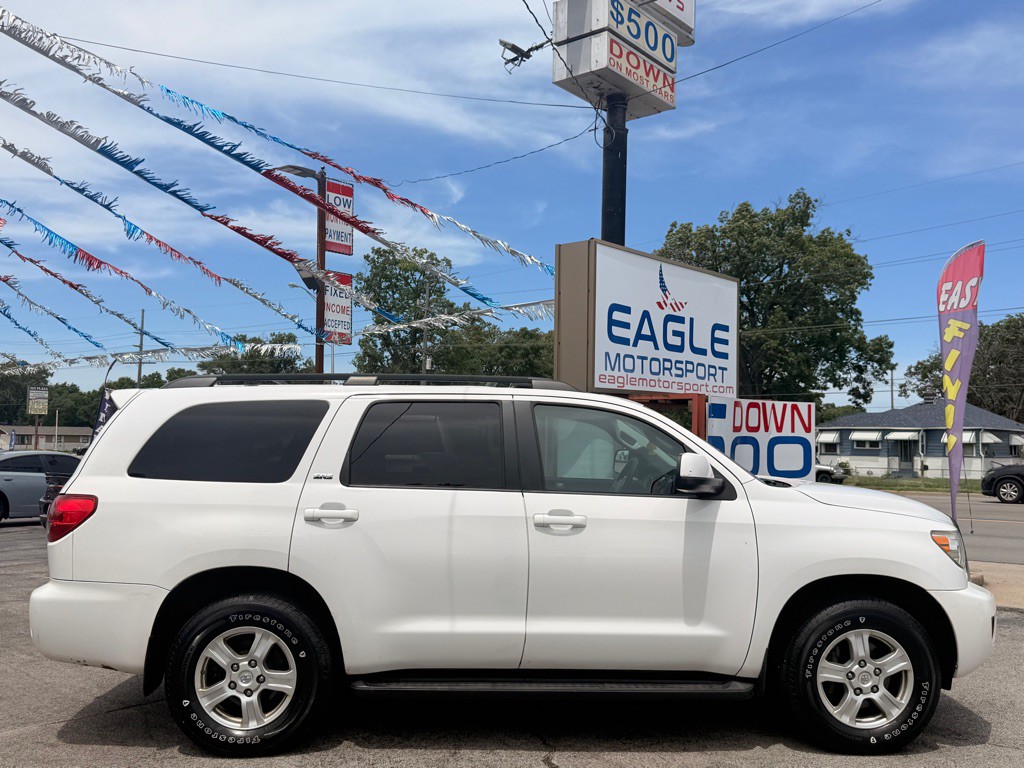 2012 Toyota Sequoia Image 6