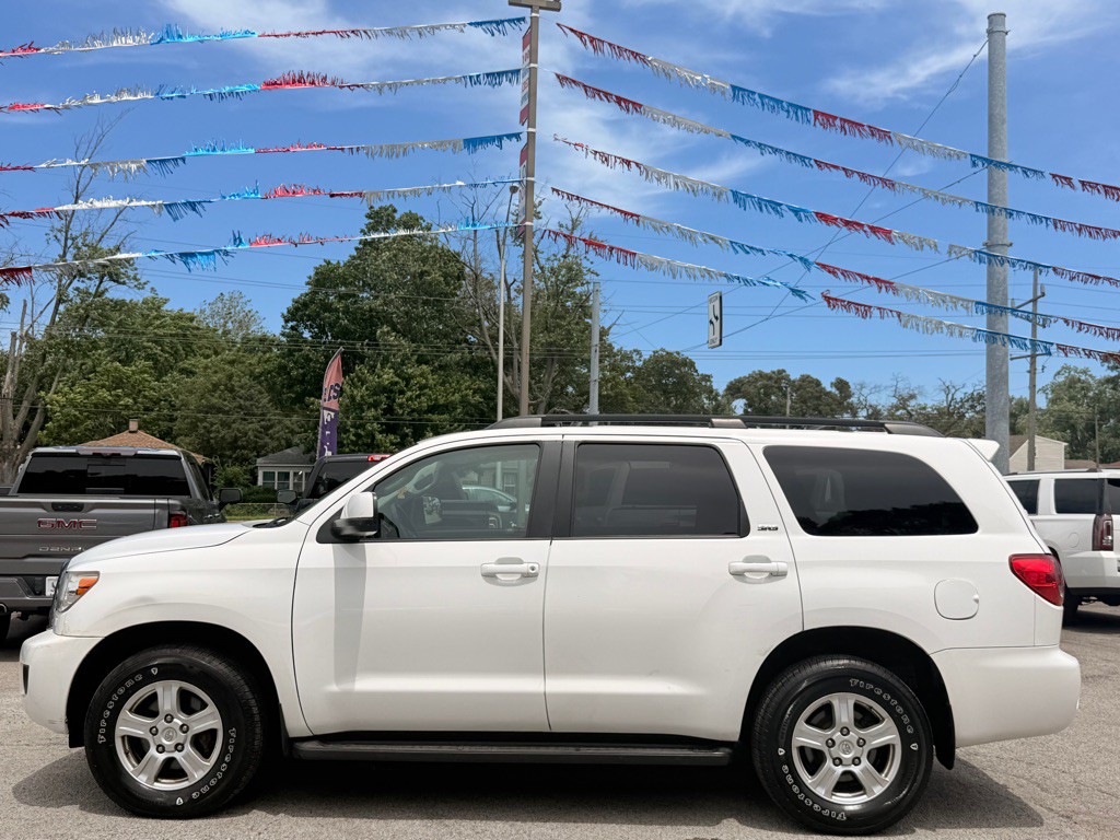 2012 Toyota Sequoia Image 10