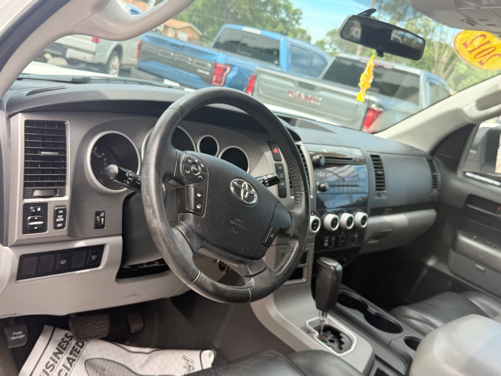 2012 Toyota Sequoia Image 14