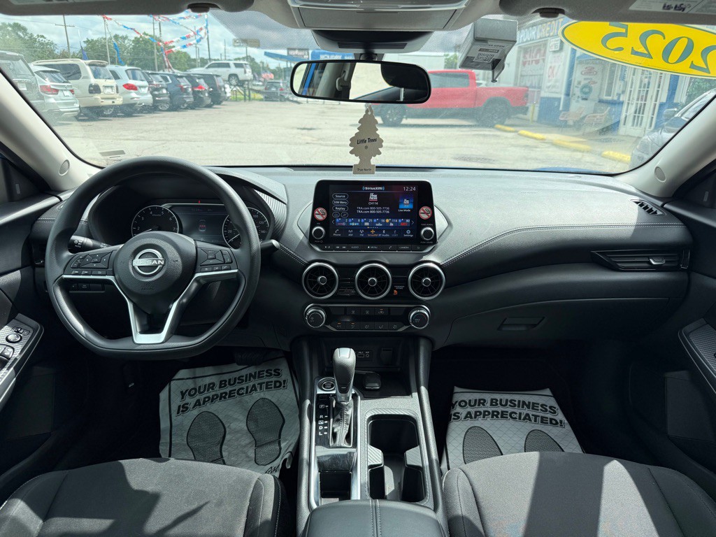 2025 Nissan Sentra Image 18