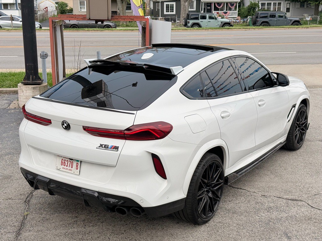 2025 BMW X6 Image 14