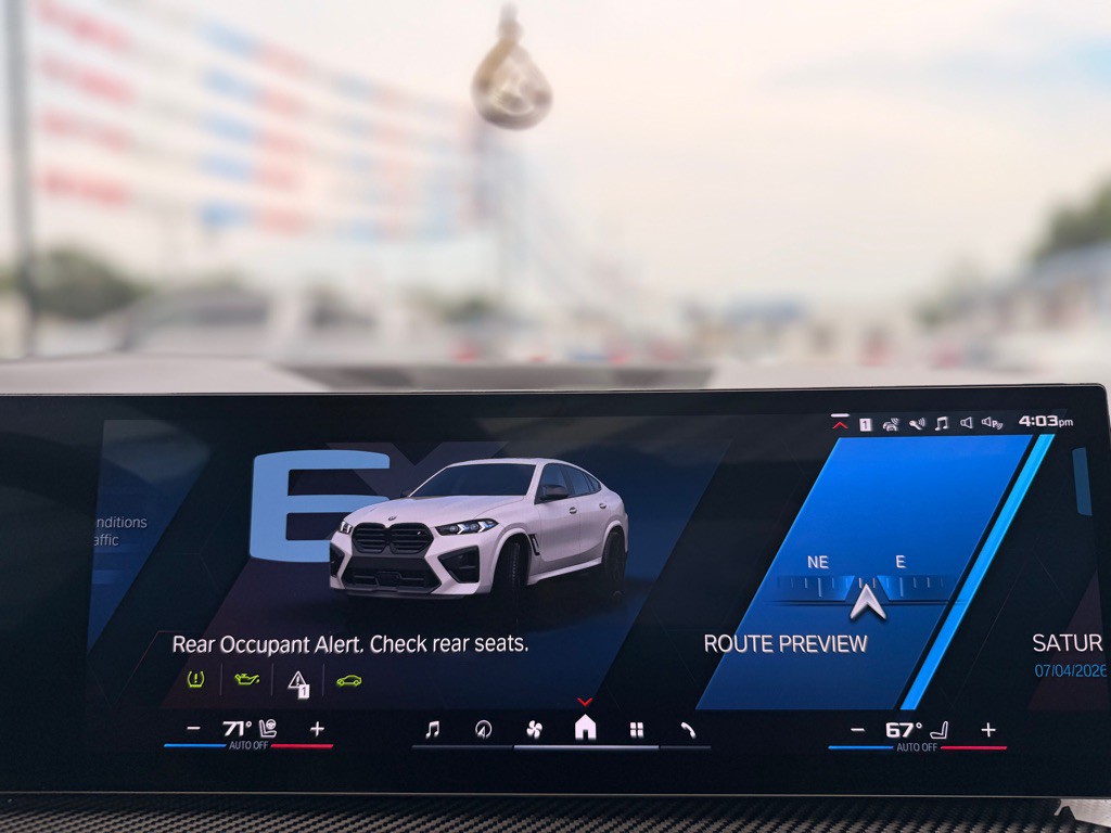 2025 BMW X6 Image 75