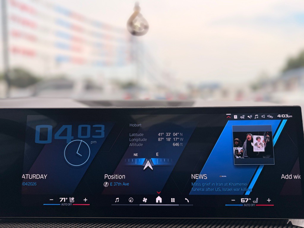 2025 BMW X6 Image 77