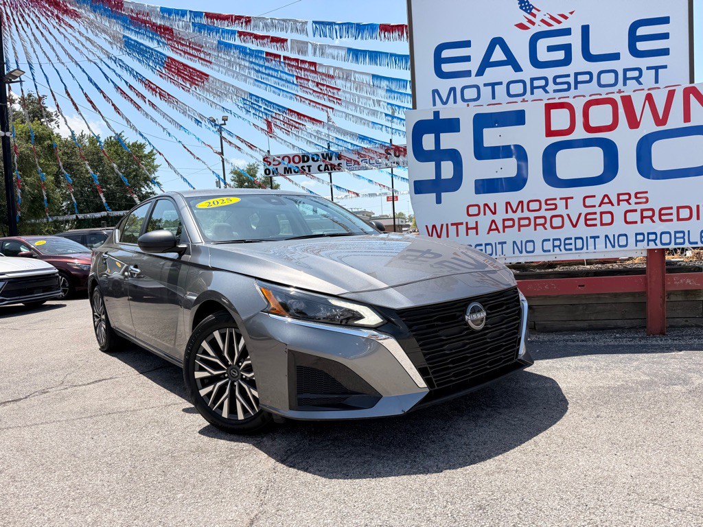 2025 Nissan Altima Image 4