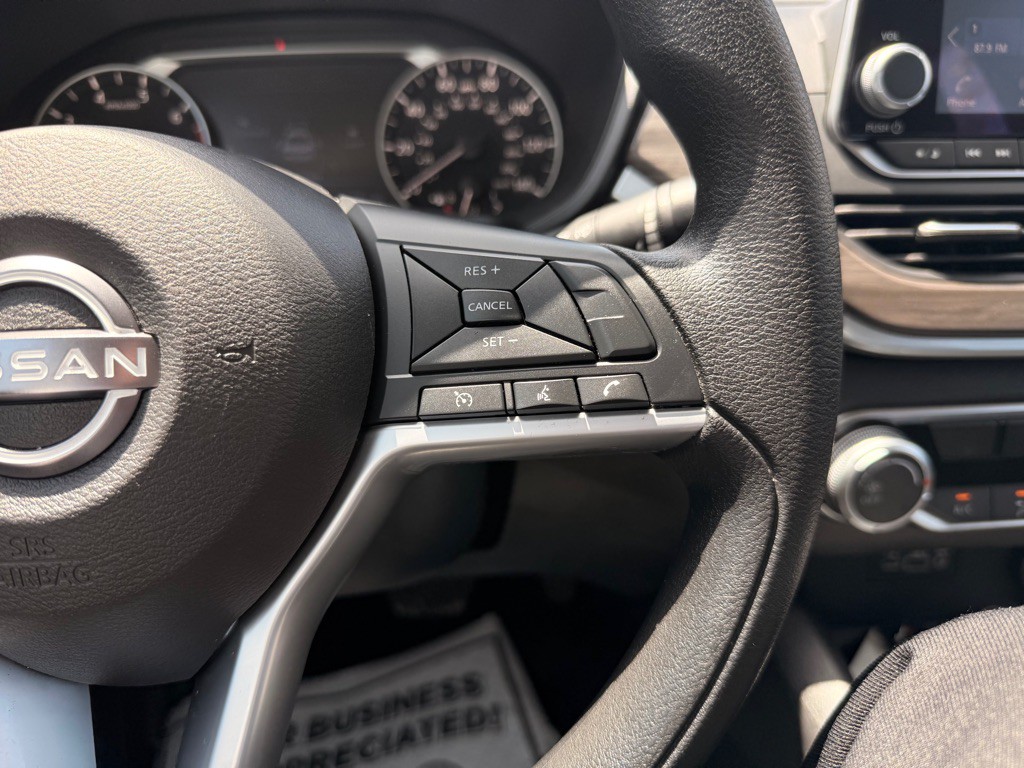 2025 Nissan Altima Image 29