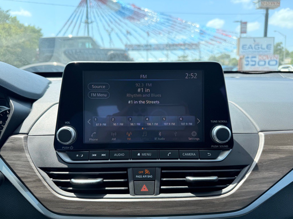 2025 Nissan Altima Image 30