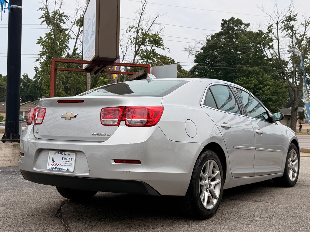 2016 Chevrolet Malibu Image 7