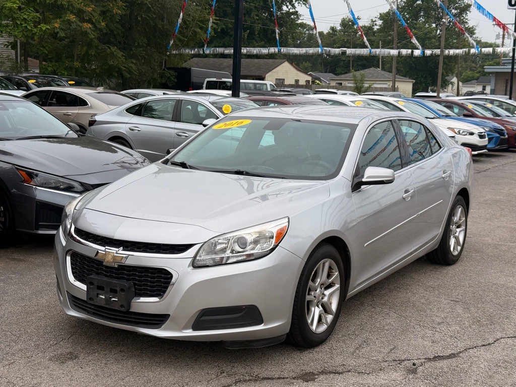 2016 Chevrolet Malibu Image 11
