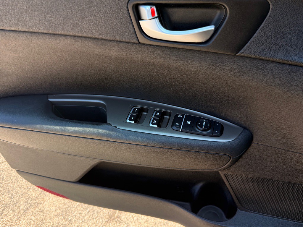 2019 Kia Optima Image 13