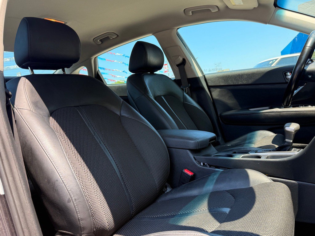 2019 Kia Optima Image 20