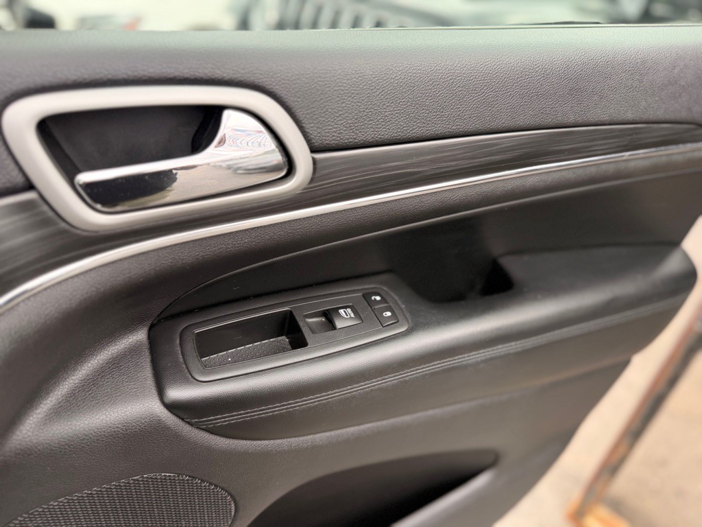 2020 Jeep Grand Cherokee Image 18
