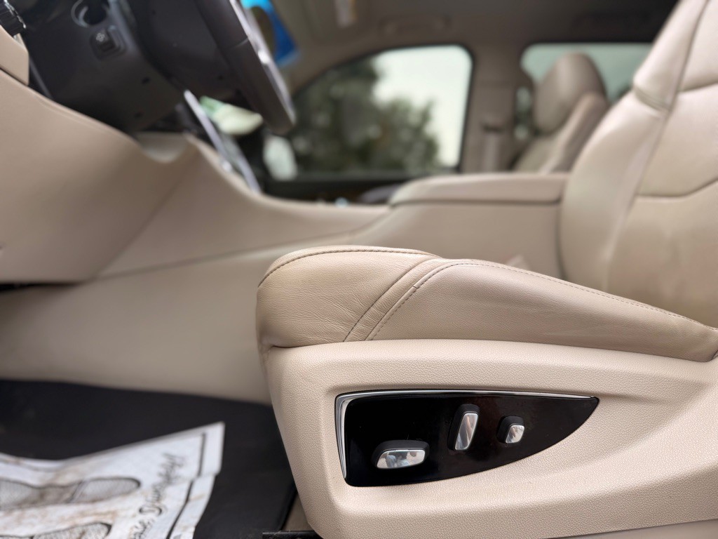 2018 Cadillac Escalade Image 20
