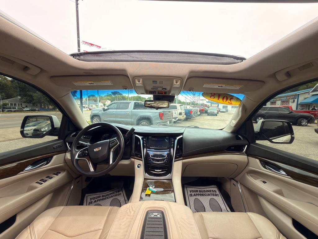 2018 Cadillac Escalade Image 30