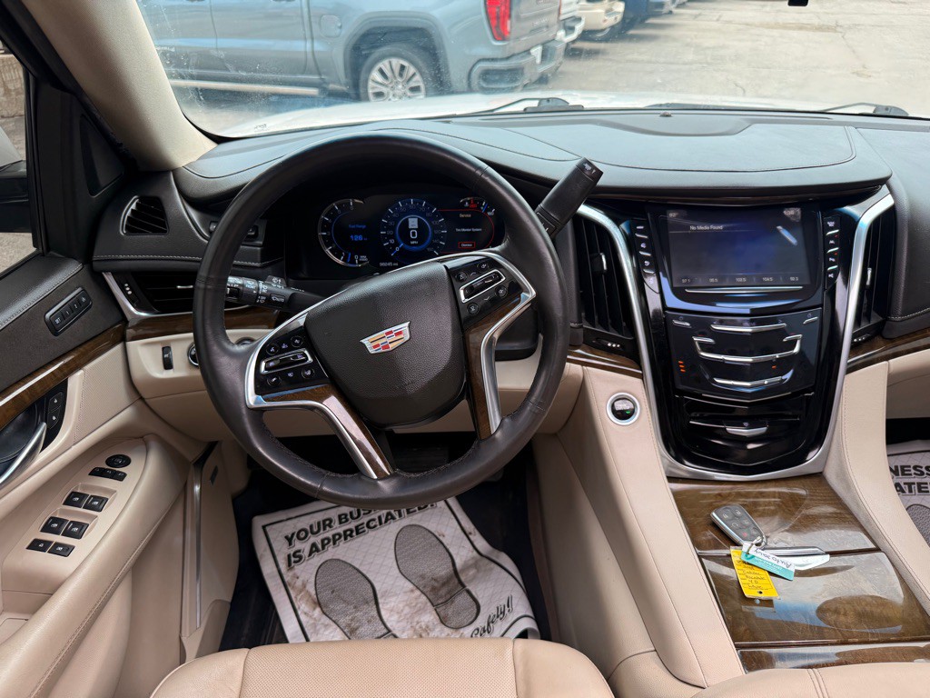 2018 Cadillac Escalade Image 33
