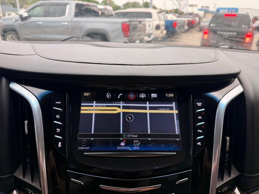 2018 Cadillac Escalade Image 40