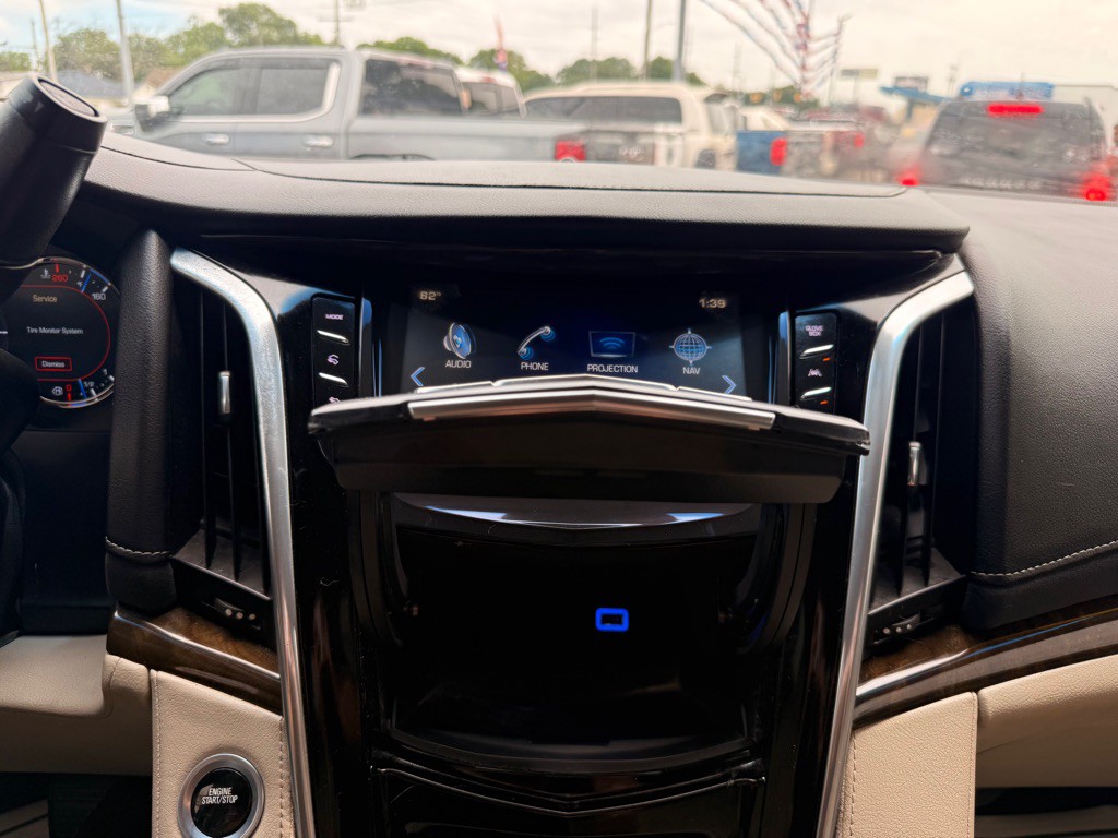 2018 Cadillac Escalade Image 42