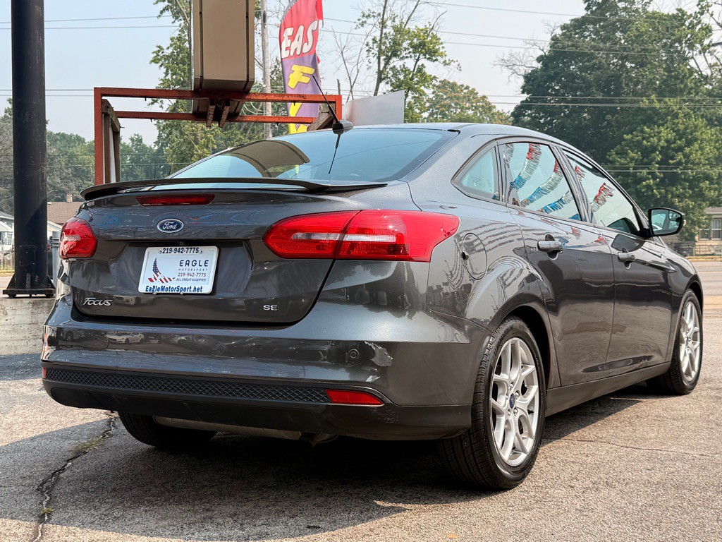 2015 Ford Focus Image 8