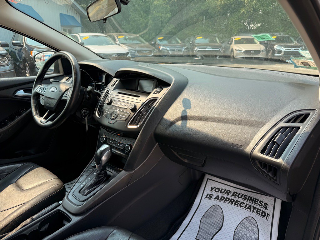 2015 Ford Focus Image 20