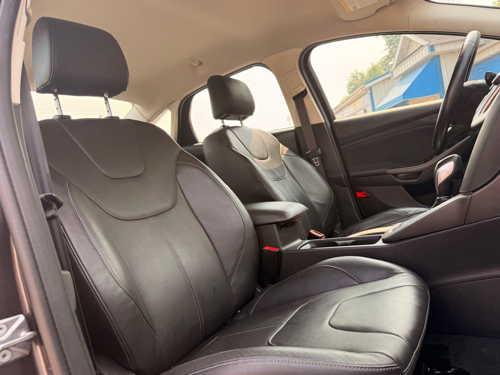 2015 Ford Focus Image 22