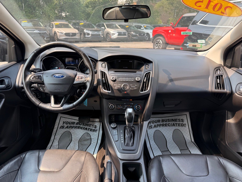 2015 Ford Focus Image 23