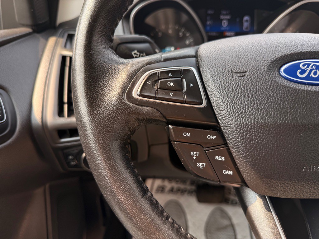 2015 Ford Focus Image 28