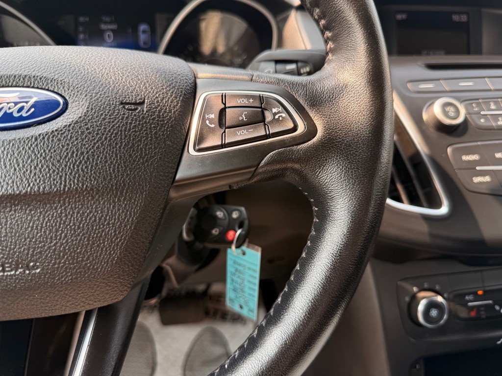 2015 Ford Focus Image 30