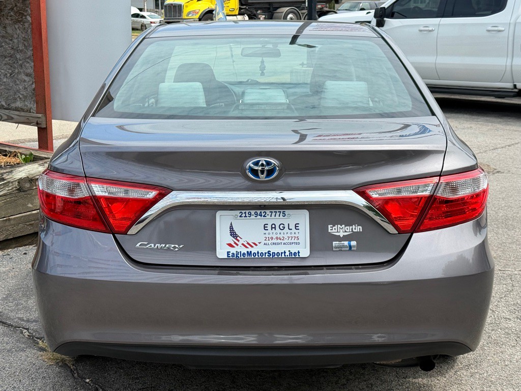 2015 Toyota Camry Image 7