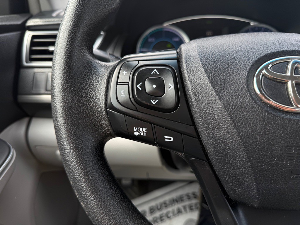 2015 Toyota Camry Image 26