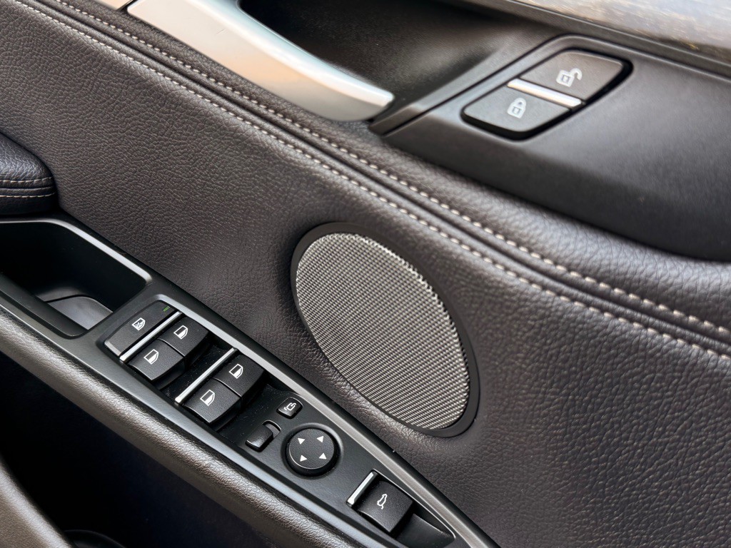 2017 BMW X5 Image 16