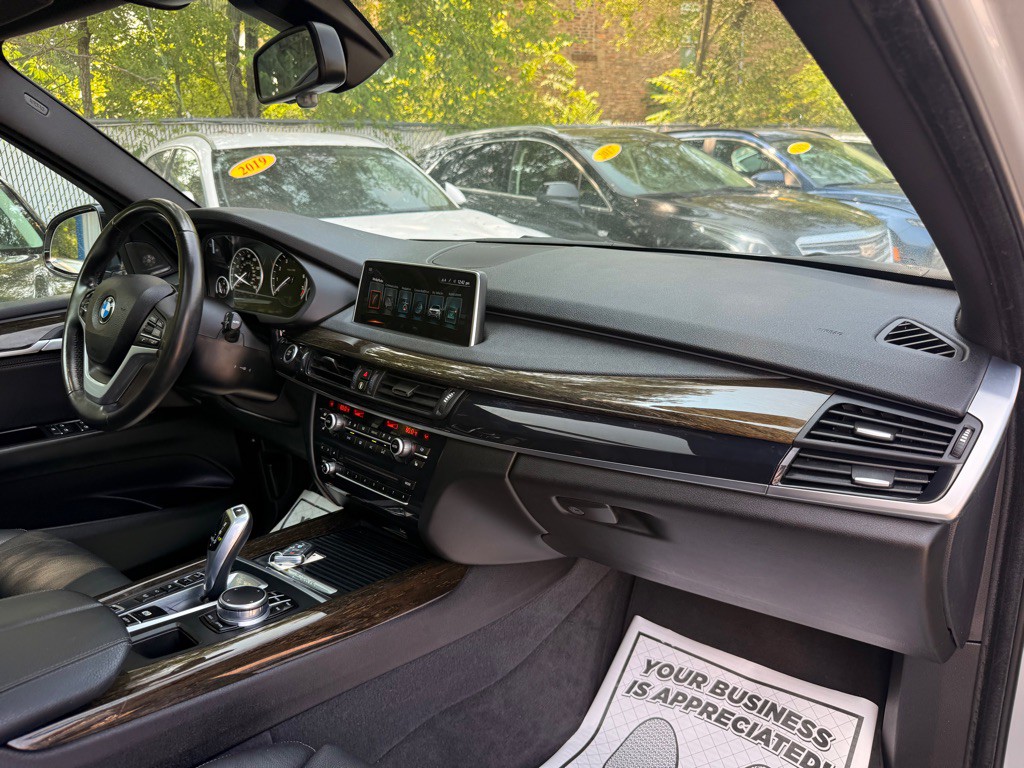 2017 BMW X5 Image 20